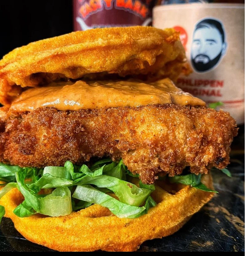 Reg's Beer Battered Phlippen Chicken Burger | Phlippen