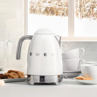 Smeg 1.7L Electric Kettle KLF04WHUS IMAGE 4