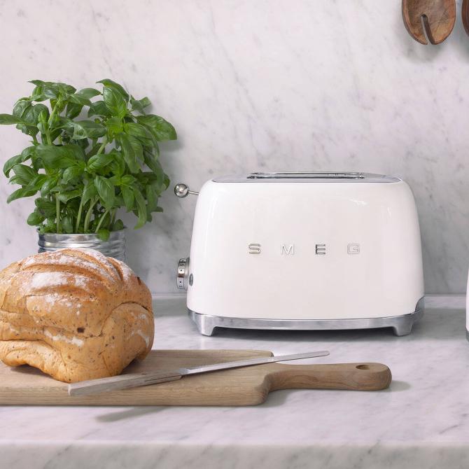 Smeg 2-Slice Level Toaster TSF01WHUS IMAGE 5