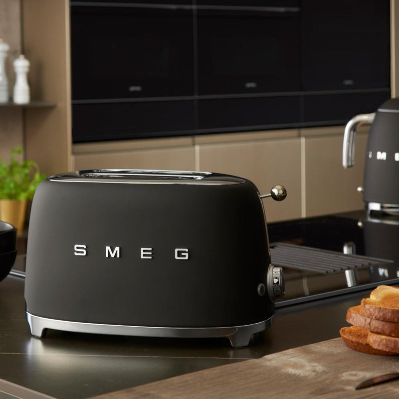 Smeg 2-Slice Lever Toaster TSF01BLMUS IMAGE 9