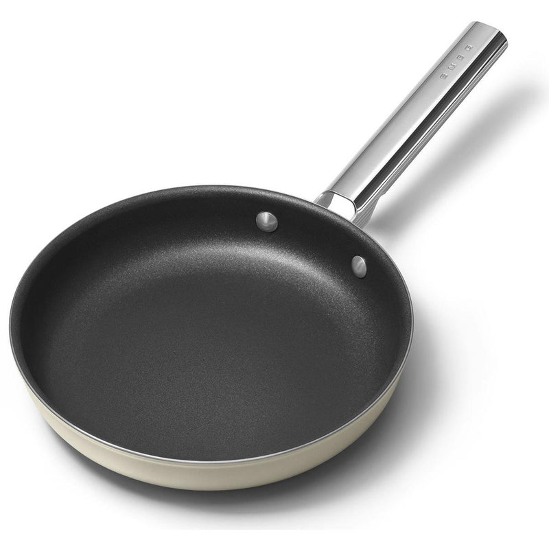 Smeg 9.5-inch Skillet CKFF2401CRM IMAGE 4