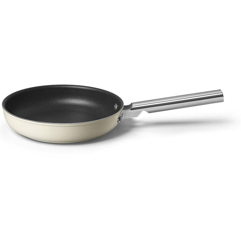 Smeg 9.5-inch Skillet CKFF2401CRM IMAGE 5