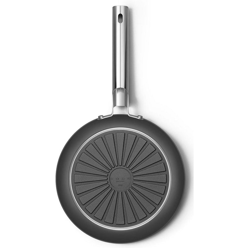 Smeg 10-inch Skillet CKFF2601BLM IMAGE 8