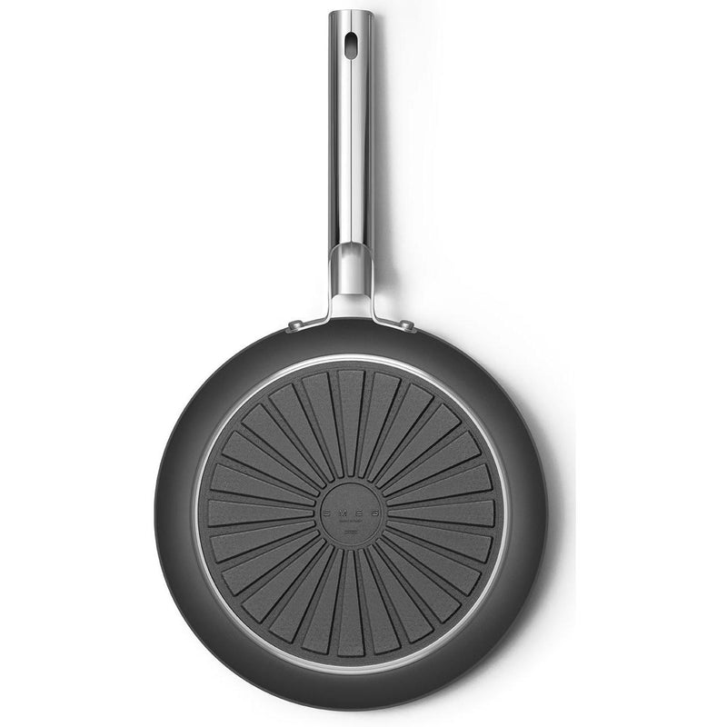 Smeg 11-inch Skillet CKFF2801BLM IMAGE 8