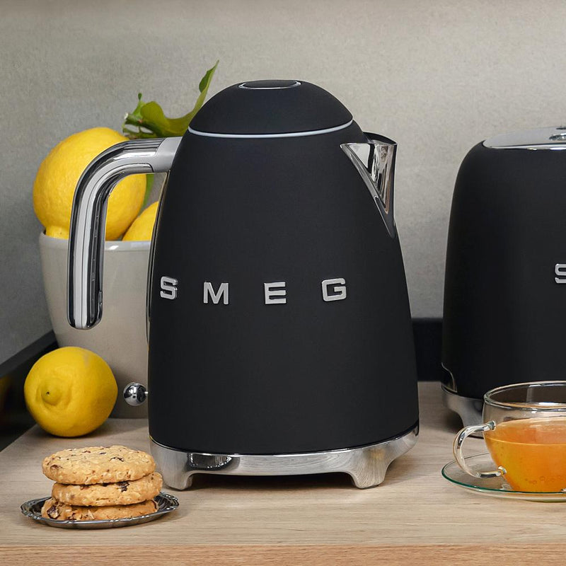 Smeg 1.7L Electric Kettle KLF03BLMUS IMAGE 2