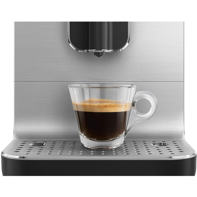 Smeg Espresso Machine BCC01BLMUS IMAGE 10