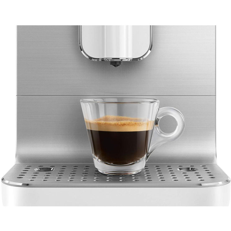 Smeg Espresso Machine BCC01WHMUS IMAGE 10