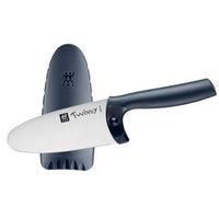 Zwilling 4-inch Chef's Knife 1009472 IMAGE 3
