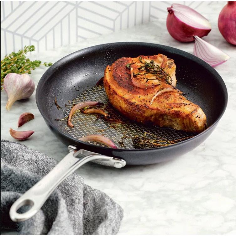 ANoLONX 10in Hybrid Non-Stick Frying Pan 14387 IMAGE 3