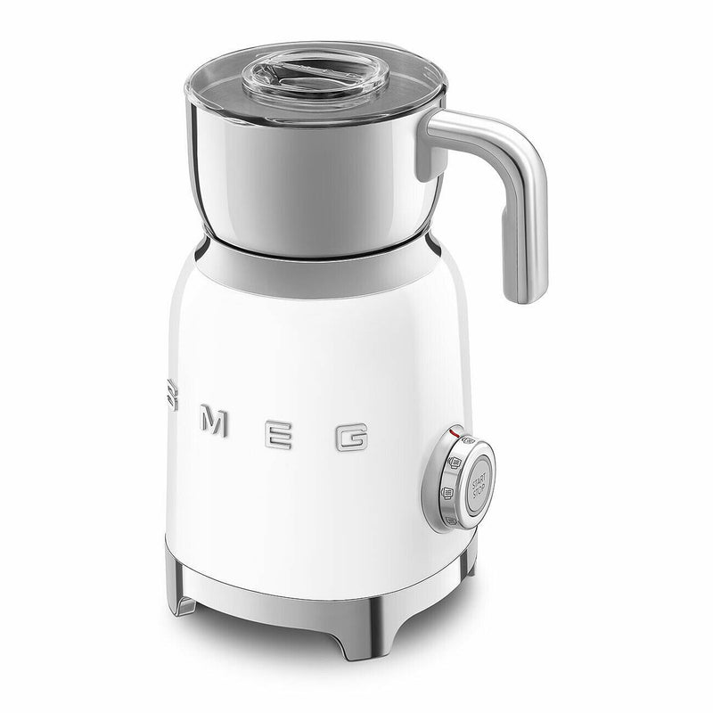 Smeg 50's Style Aesthetic Milk Frother MFF11WHUS IMAGE 3