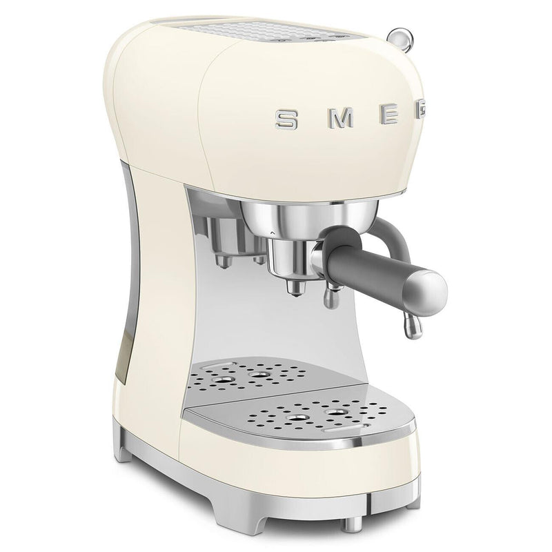 Smeg 50's Style Espresso Manual Espresso Machine ECF02CRUS IMAGE 3