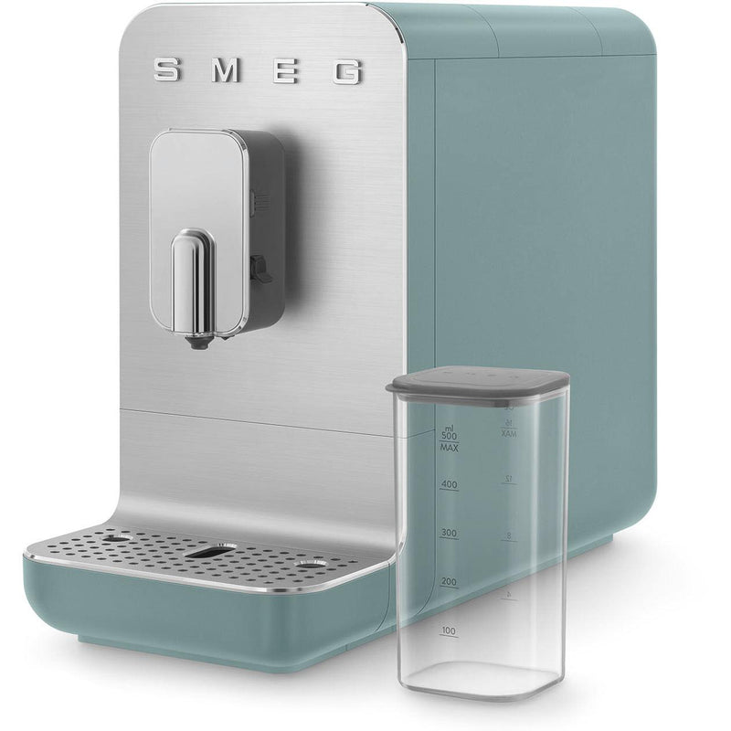 Smeg Collezione Aesthetic Automatic Coffee Espresso Machine with a Milk System BCC13EGMUS IMAGE 8