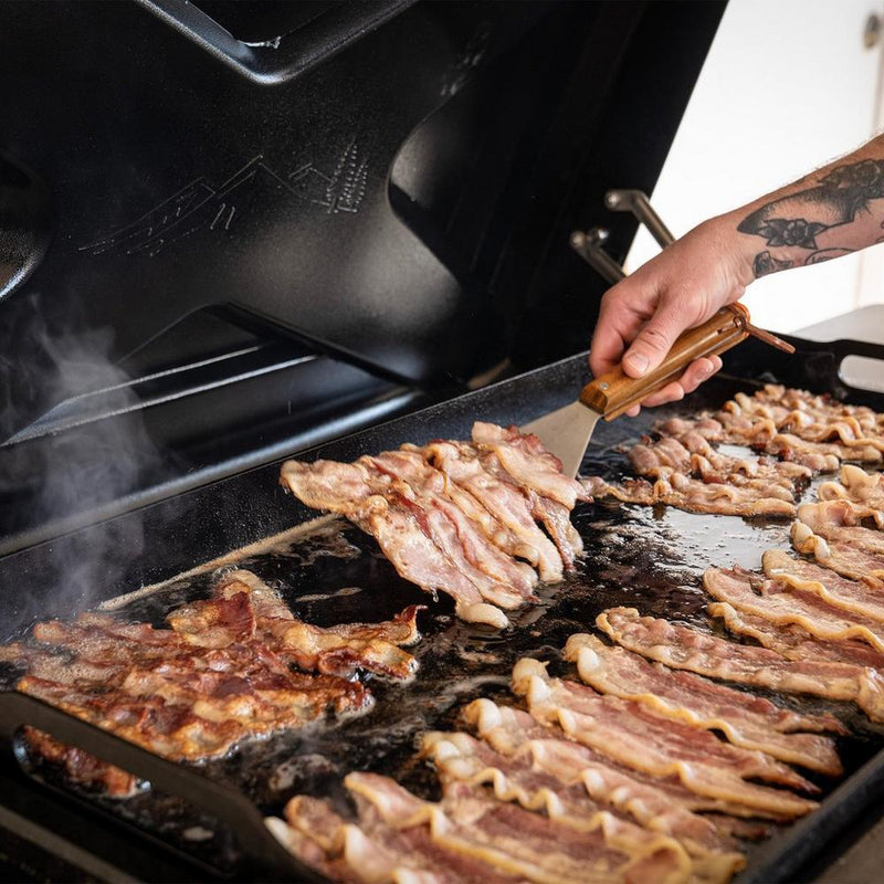 Traeger Flat Top Essential Bundle BAC735 IMAGE 9