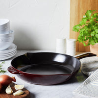 Staub 10-inch Cast Iron Frying Pan 1004413 IMAGE 4