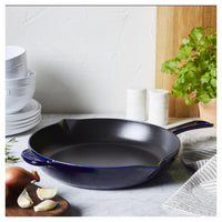 Staub 10-inch Cast Iron Frying Pan 1004433 IMAGE 4