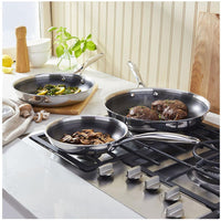Henckels Paradigm 3-Piece Fry Pan Set 1030034 IMAGE 2