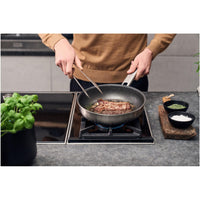 Zwilling 11-inch Frying Pan 1029413 IMAGE 8