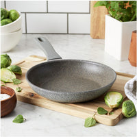 Zwilling 10-inch Frying Pan 1029756 IMAGE 4