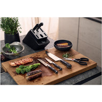 Zwilling Pro 7-Piece Knife Block Set 1029641 IMAGE 4