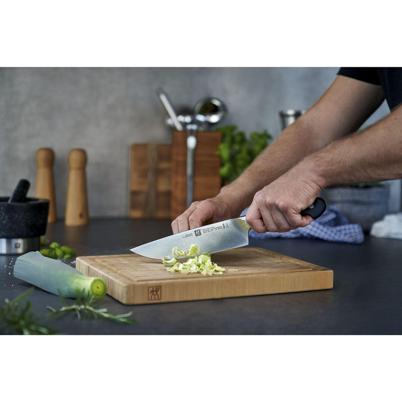 Zwilling Pro 8-inch Chef's Knife 1002864 IMAGE 8