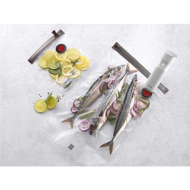Zwilling Fresh & Save Vacuum Starter Set - 11 Pieces 1020152 IMAGE 5