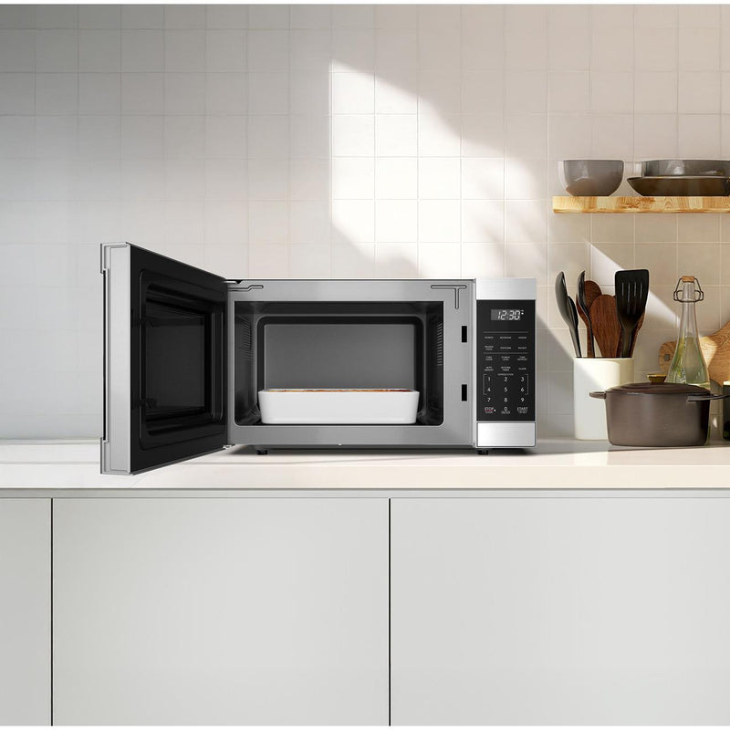 Sharp 21.22-inch, 1.1 cu. ft. Countertop Microwave Oven with Inverter Technology SMC1174KSC IMAGE 6