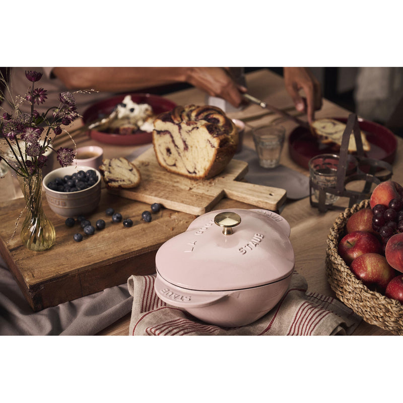 Staub La Cocotte 1.75 L Cast Iron Heart Dutch Oven 1030211 IMAGE 8