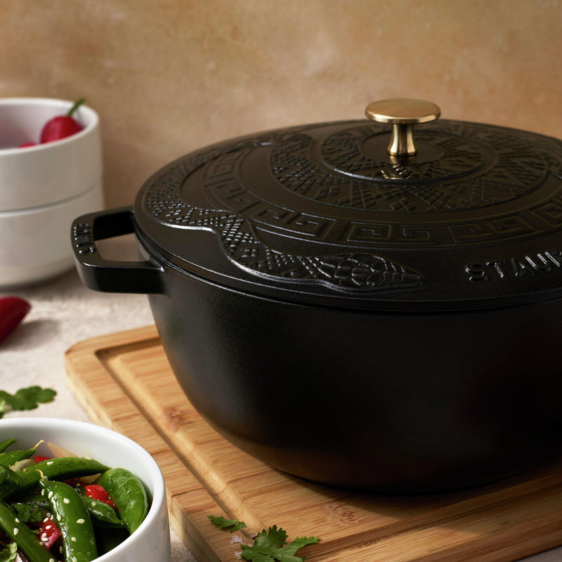 Staub 4.8L Cast Iron Round Essential French Oven with Snake Lid 1032796 IMAGE 7
