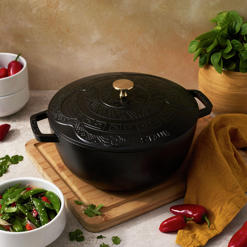 Staub 4.8L Cast Iron Round Essential French Oven with Snake Lid 1032796 IMAGE 8