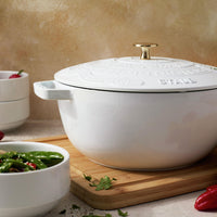 Staub 4.8L Cast Iron Round Essential French Oven with Snake Lid 1032797 IMAGE 8