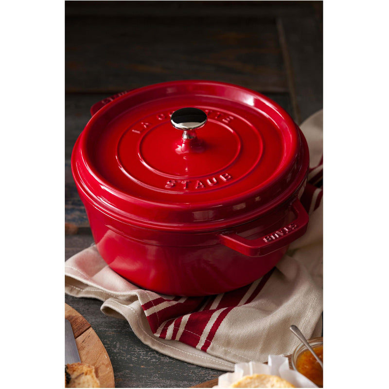 Staub 6.75 Liter Cast Iron Round Cocotte 1033400 IMAGE 7