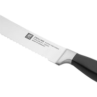 Zwilling 9-inch Four Star Bread knife 1001591 IMAGE 5