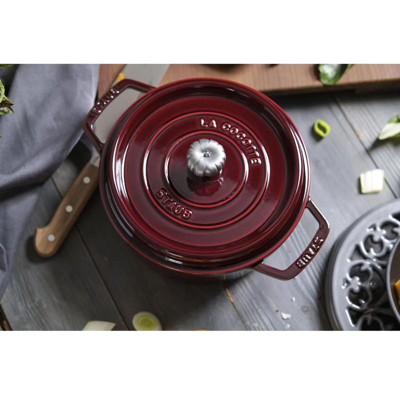 Staub 3.8 L Cast Iron Round Cocotte with Lid 40509-357 IMAGE 3