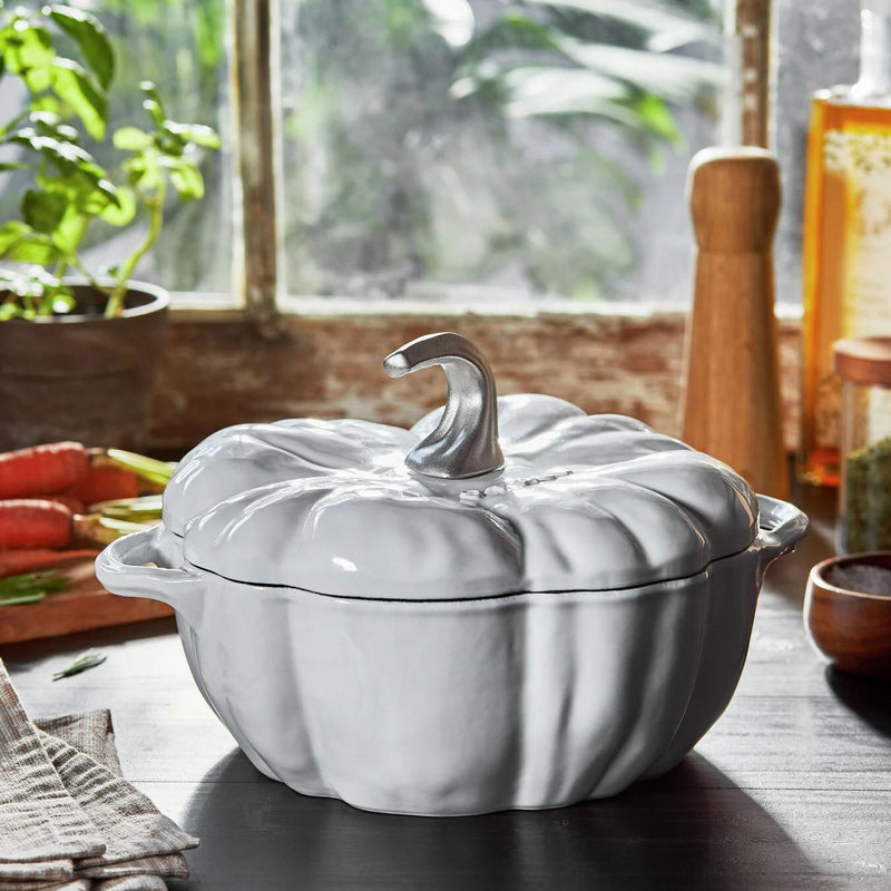 Staub 3.5L CAST IRON PUMPKIN COCOTTE 1024043 IMAGE 4